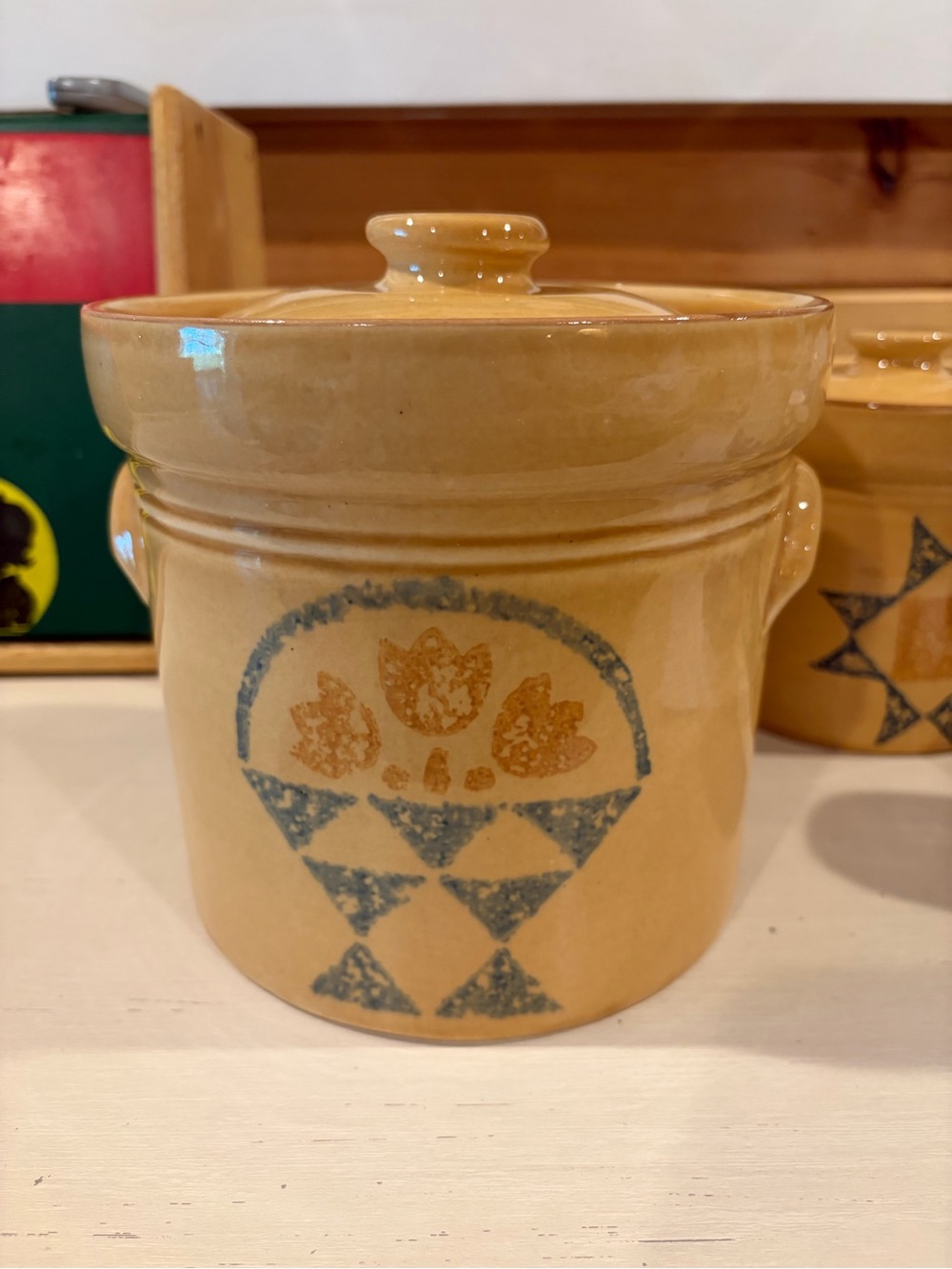 Pfaltzgraff Museum of American Folk Art Lidded Crock